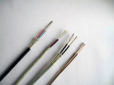 本質(zhì)安全防爆測溫系統(tǒng)用熱電偶補償導(dǎo)線、補償電纜